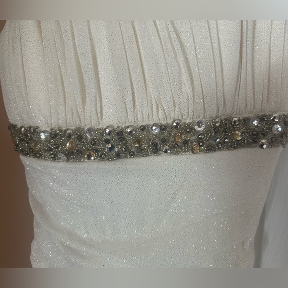 NWT Strapless White w/ Glitter dress; Juniors large - Picture 5 of 12